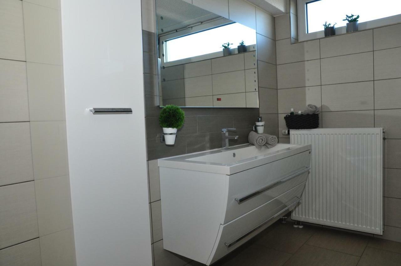 N37 -Modern Eingerichtete Zimmer In Ruhiger Lage Aldingen  Exteriör bild